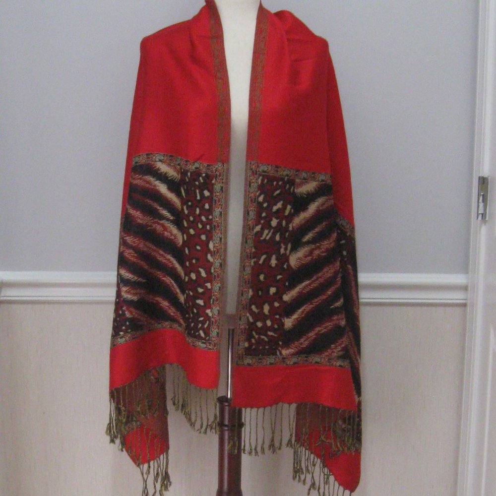 Fringed Pashmina Shawl Reversible Animal Print Scarlet Red to Burnt Orange 80x27